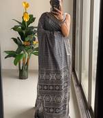 Beutiful bagru bandhani printed sarees with hevy zari bordar