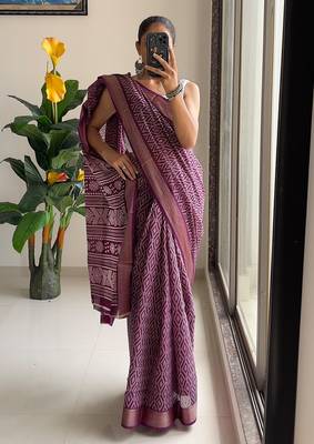 Beutiful bagru bandhani printed sarees with hevy zari bordar 1