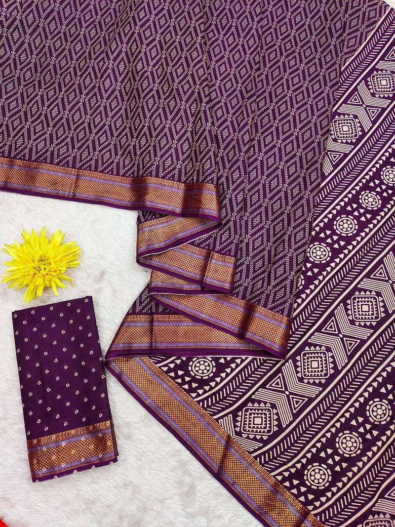 Beutiful bagru bandhani printed sarees with hevy zari bordar