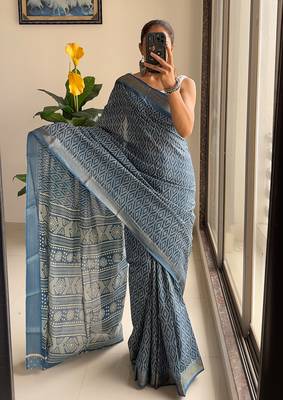 Beutiful bagru bandhani printed sarees with hevy zari bordar 2