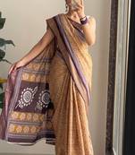 Beutiful bagru bandhani printed sarees with hevy zari bordar