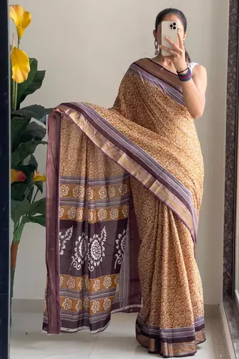 Beutiful bagru bandhani printed sarees with hevy zari bordar