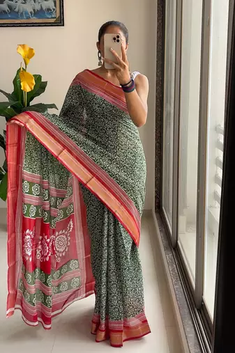 Beutiful bagru bandhani printed sarees with hevy zari bordar