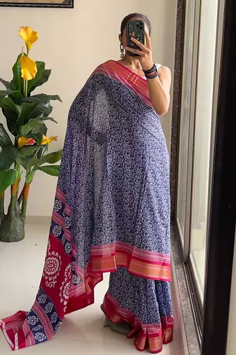 Beutiful bagru bandhani printed sarees with hevy zari bordar