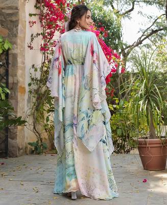Multicolor asymmetrical top with flared pants 4
