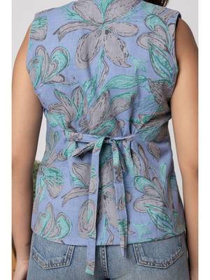 White & blue floral full sleeves cotton printed shirt 2