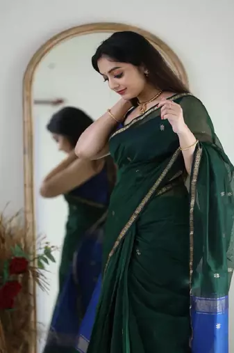 Dark green elegant silk blend saree