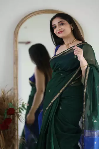 Dark green elegant silk blend saree