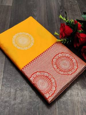 Mustard yellow printed casual silk blend saree 4