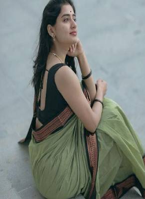 Elegant olive green traditional silk blend saree 4