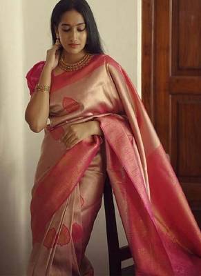 Elegant peach pink silk blend saree 2