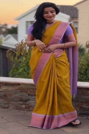 Mustard yellow elegant silk blend saree