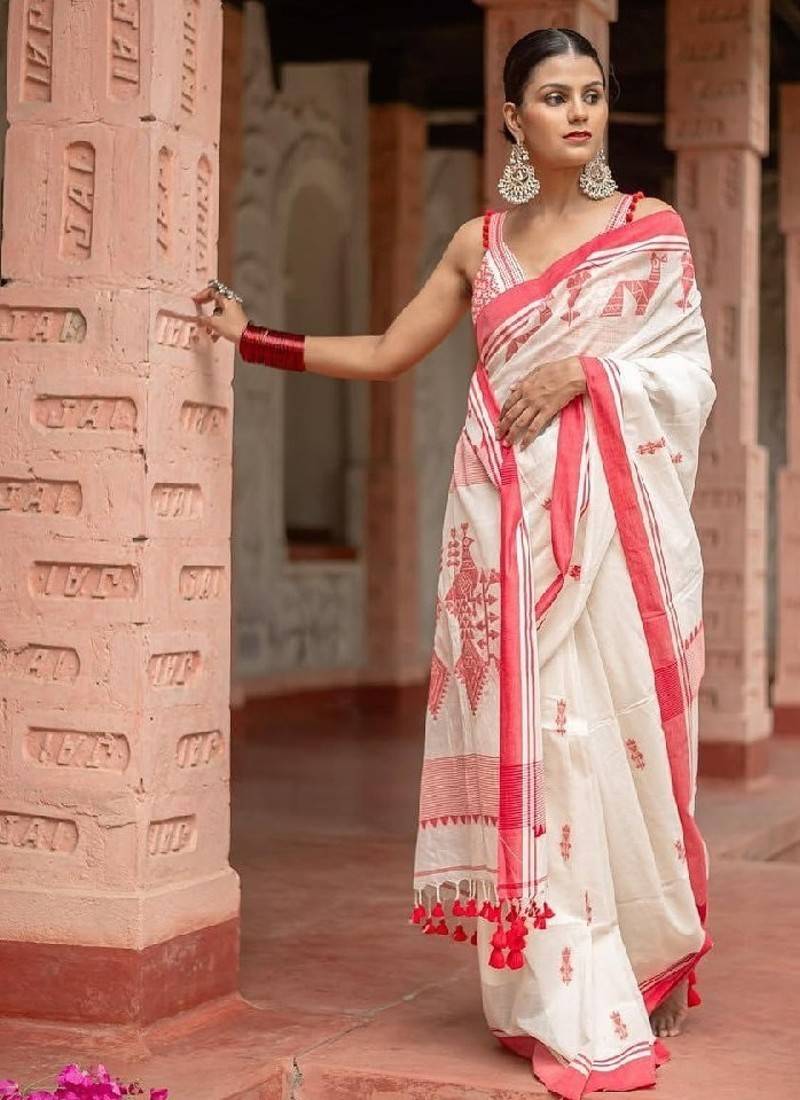 White red traditional silk blend saree