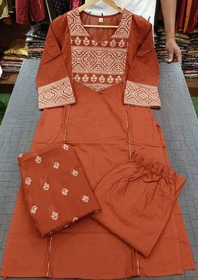Beautiful jaipuri a women's rust orange cotton printed kurti set with a dupatta 5
