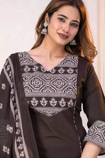 Beautiful jaipuri a women's choclate brown cotton printed kurti set with a dupatta