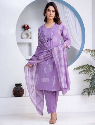 Beautiful jaipuri a women's lavender cotton printed kurti set with a dupatta 3