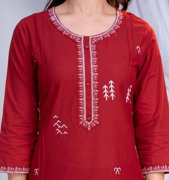 Beautiful jaipuri a women's rust cotton printed kurti set with a dupatta 4