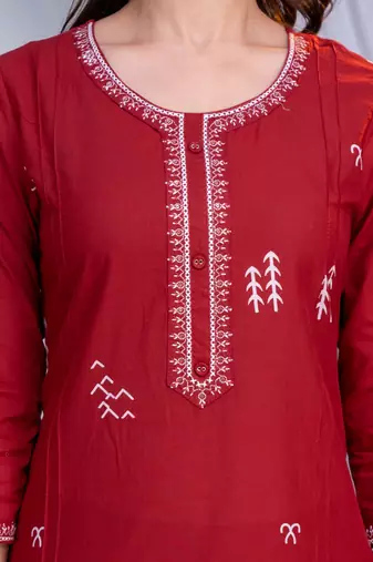 Beautiful jaipuri a women's rust cotton printed kurti set with a dupatta