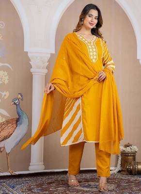 Beautiful jaipuri a yellow lehriya printed indian kurta set with a matching dupatta and pants 1