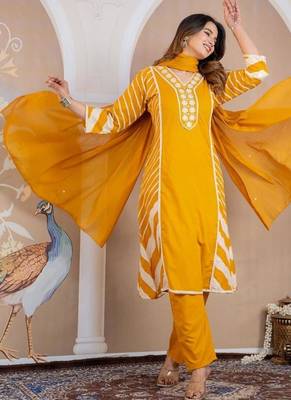 Beautiful jaipuri a yellow lehriya printed indian kurta set with a matching dupatta and pants 3