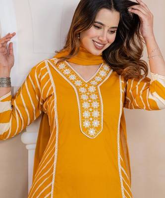 Beautiful jaipuri a yellow lehriya printed indian kurta set with a matching dupatta and pants 5