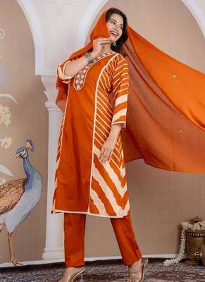 Beautiful jaipuri a mustard orange lehriya printed indian kurta set with a matching dupatta and pants 2