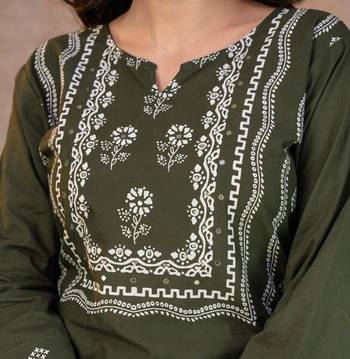 Beautiful jaipuri a green-colored women's ethnic wear kurta set with a geometric print 4