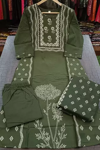 Beautiful jaipuri a green-colored women's ethnic wear kurta set with a geometric print