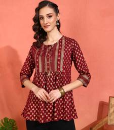  women   s rayon staple gold print a-line short kurti (wine)