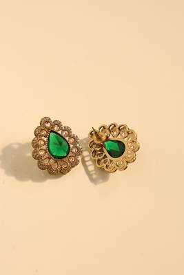 Emerald green stone vintage statement earrings 3