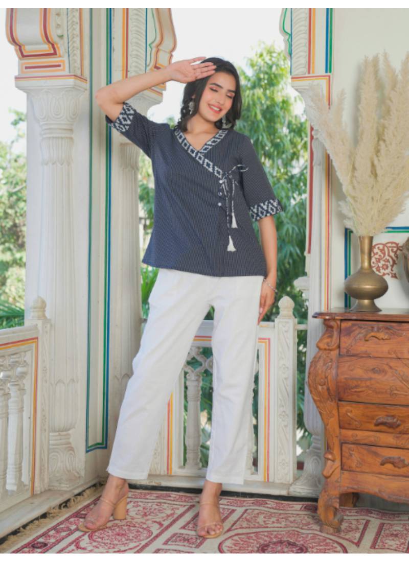 Yash gallery women's blue kantha stripe top (blue)