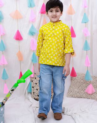 Fullsleeves bandhni short kurta for boys yellow 1