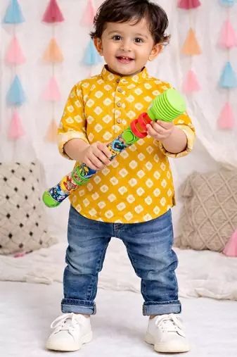 Fullsleeves bandhni short kurta for infant boys yellow