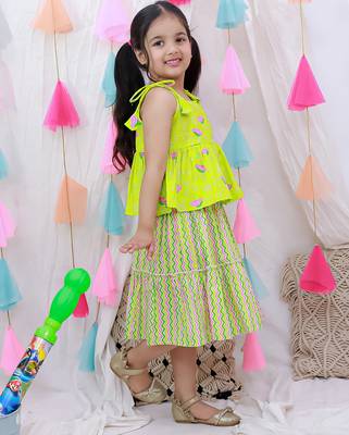 Summer sleeveless pure cotton printed tieup top & skirt set for girls  green 2