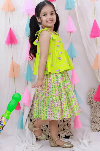 Summer sleeveless pure cotton printed tieup top & skirt set for girls  green