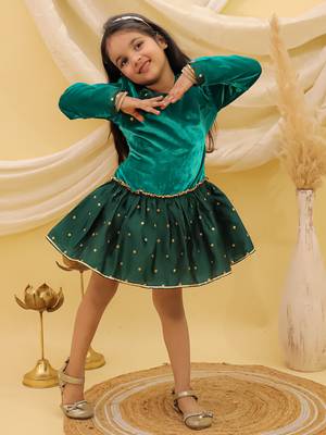 Full sleeves velvet party dress for girls  green 1