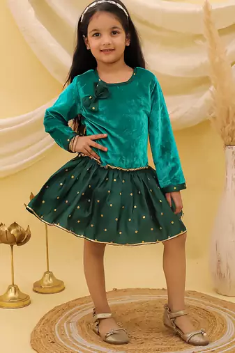 Full sleeves velvet party dress for girls  green