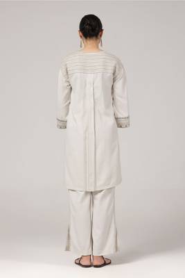 Ivory embroidered high-low kurta pant coord set 2