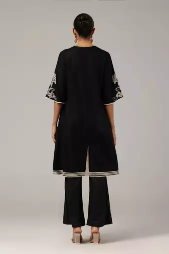 Black floral embroidered kurta with pants set