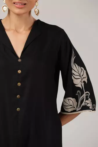 Black floral embroidered kurta with pants set