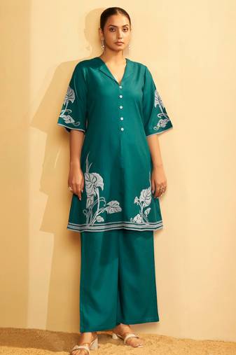 Emerald bloom embroidered cotton coord set