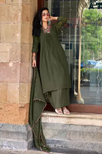 Women Ethnic Motifs Embroidered Regular Thread Work Chanderi Cotton Kurta with Palazzos & With Dupatta