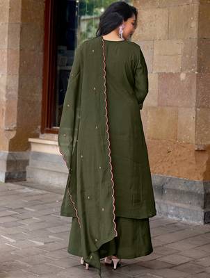 Women Ethnic Motifs Embroidered Regular Thread Work Chanderi Cotton Kurta with Palazzos & With Dupatta 2