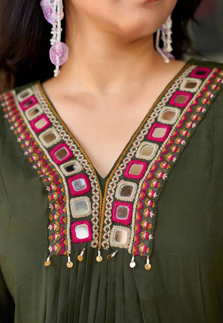 Women Ethnic Motifs Embroidered Regular Thread Work Chanderi Cotton Kurta with Palazzos & With Dupatta