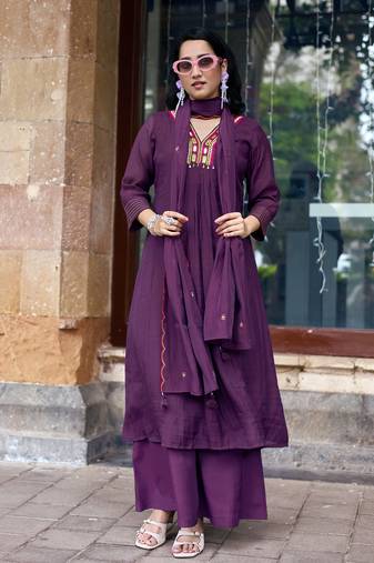 Women Ethnic Motifs Embroidered Regular Thread Work Chanderi Cotton Kurta with Palazzos & With Dupatta