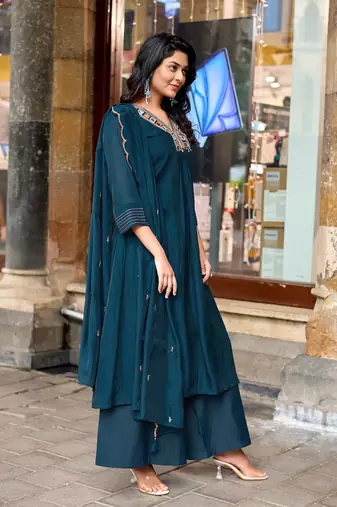 Women Ethnic Motifs Embroidered Regular Thread Work Chanderi Cotton Kurta with Palazzos & With Dupatta
