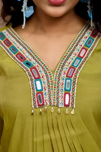 Women Ethnic Motifs Embroidered Regular Thread Work Chanderi Cotton Kurta with Palazzos & With Dupatta