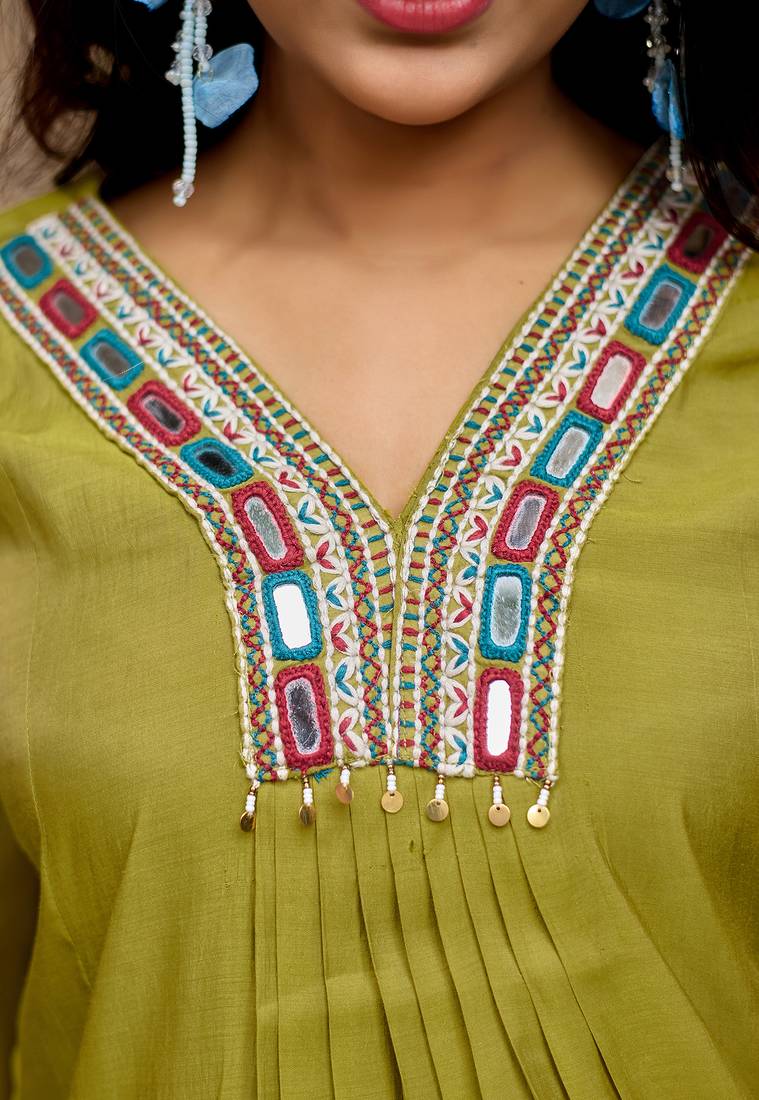 Women Ethnic Motifs Embroidered Regular Thread Work Chanderi Cotton Kurta with Palazzos & With Dupatta