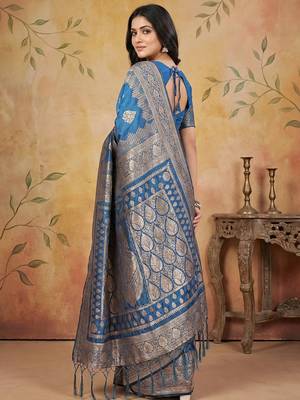 Dark blue elegant silk blend soft fabric saree for women  lightweight saree 2