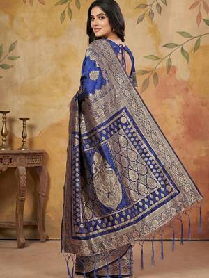 Navy blue elegant silk blend soft fabric saree for women  lightweight saree 2